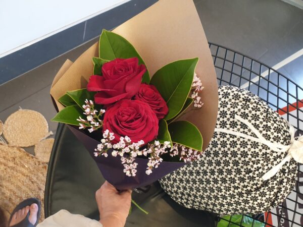 WhatsApp Image 2026-02-01 at 12.41.23 (1) Love U Rose